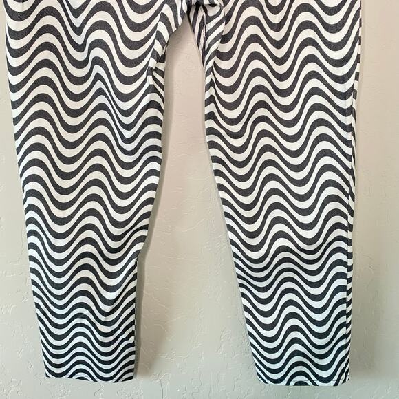 The Ragged Priest White Charcoal Wave Print 100% Cotton Dad Jeans 30 - Picture 12 of 13